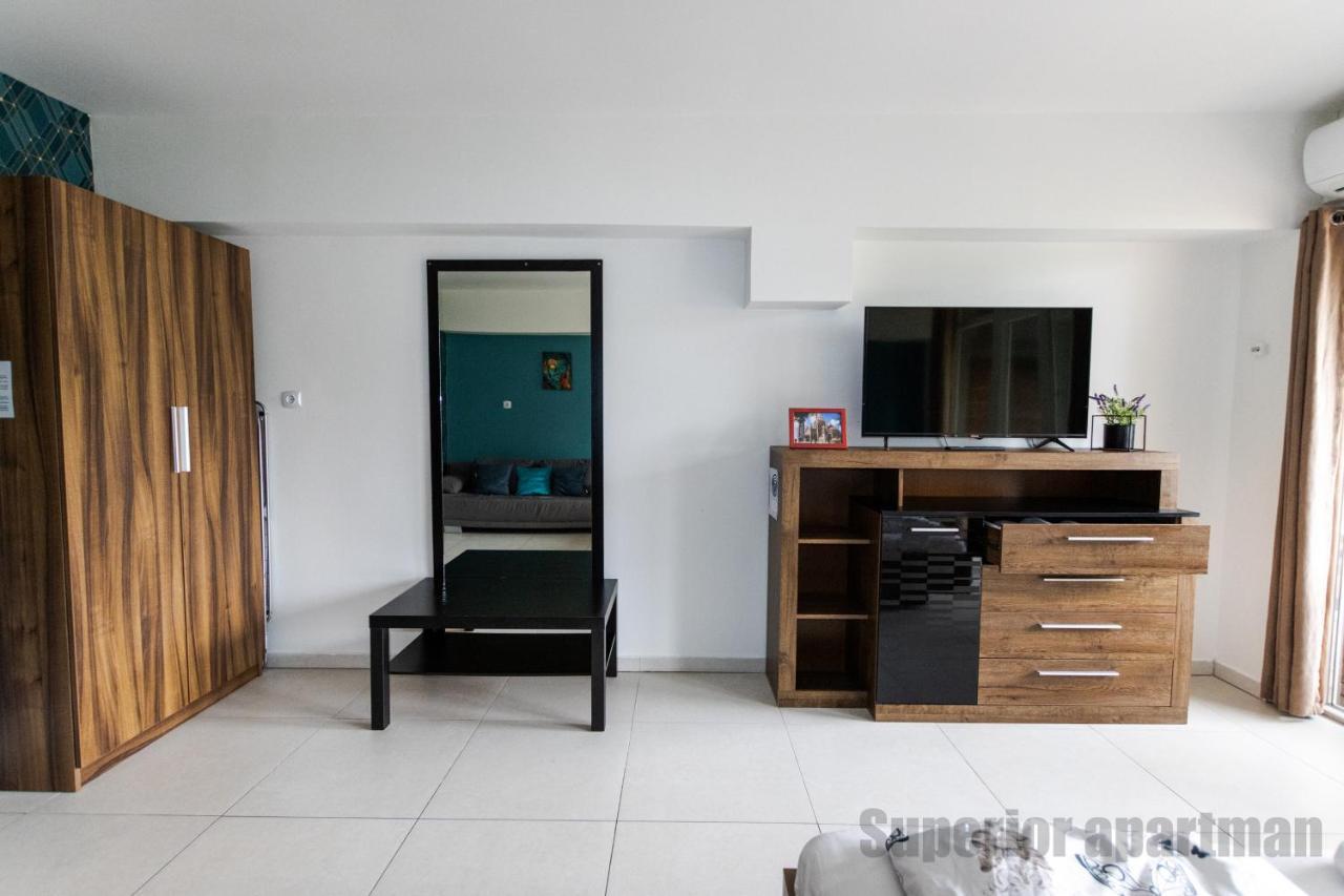 Tisza Gyoengye Apartmanok Seghedin Exterior foto